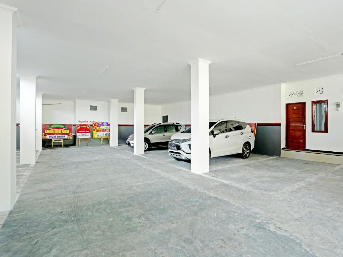 Oyo 90859 Cahaya Guest House Pesanggaran Luaran gambar