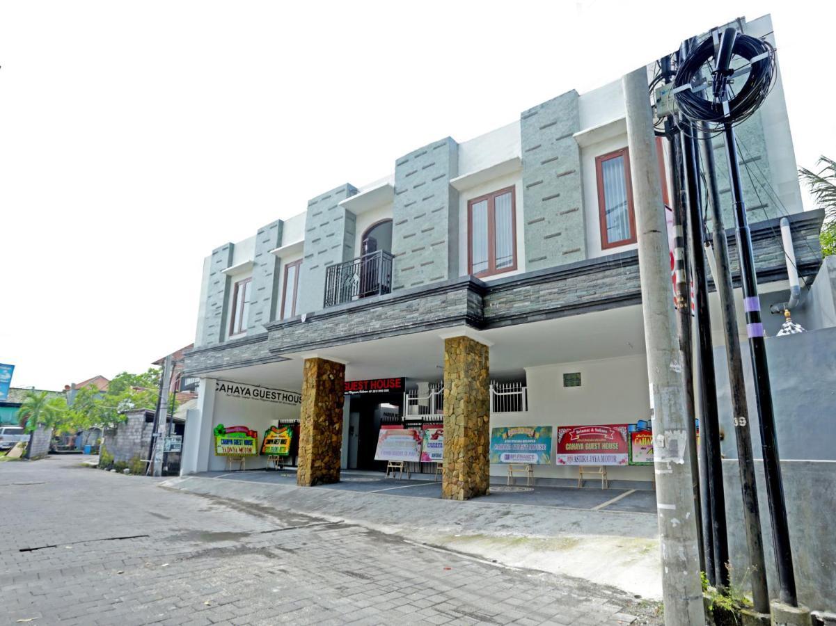 Oyo 90859 Cahaya Guest House Pesanggaran Luaran gambar