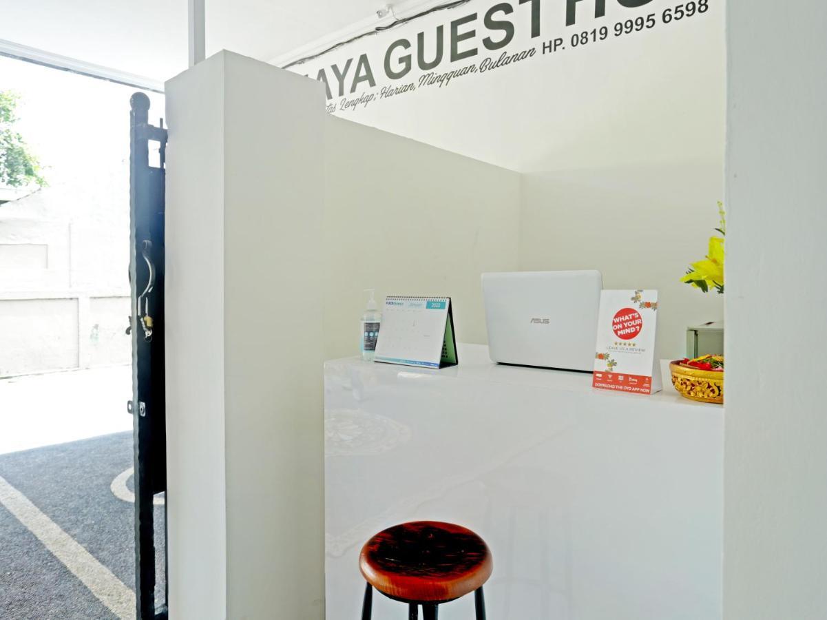 Oyo 90859 Cahaya Guest House Pesanggaran Luaran gambar